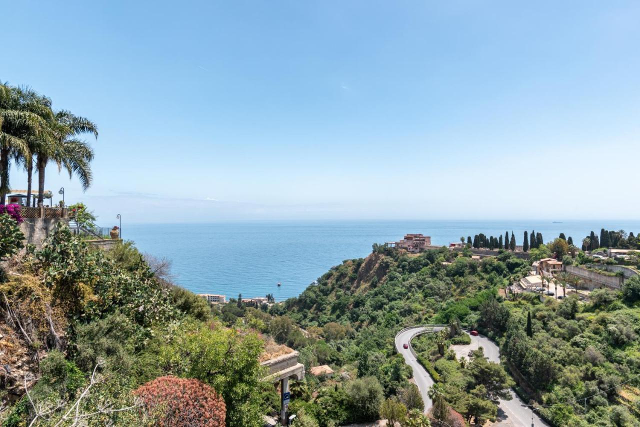 Taormina Panoramic Apartment With Parking Kültér fotó