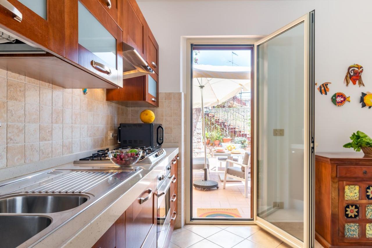 Taormina Panoramic Apartment With Parking Kültér fotó