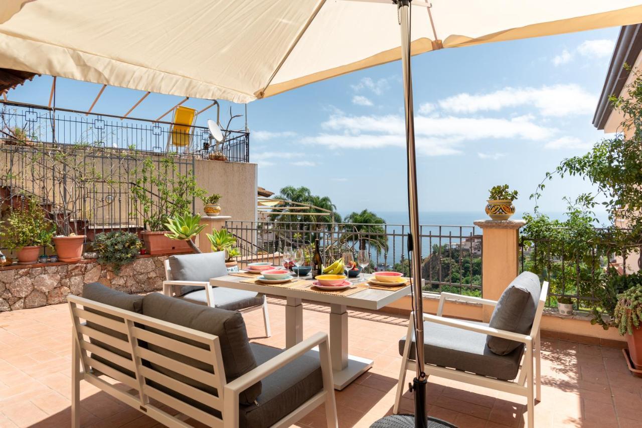 Taormina Panoramic Apartment With Parking Kültér fotó